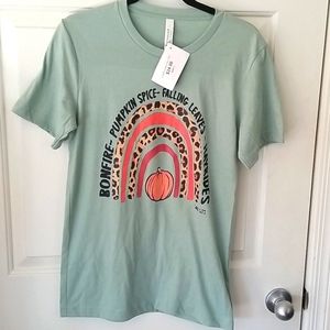 5/$20** Fall Themed Tee NWT